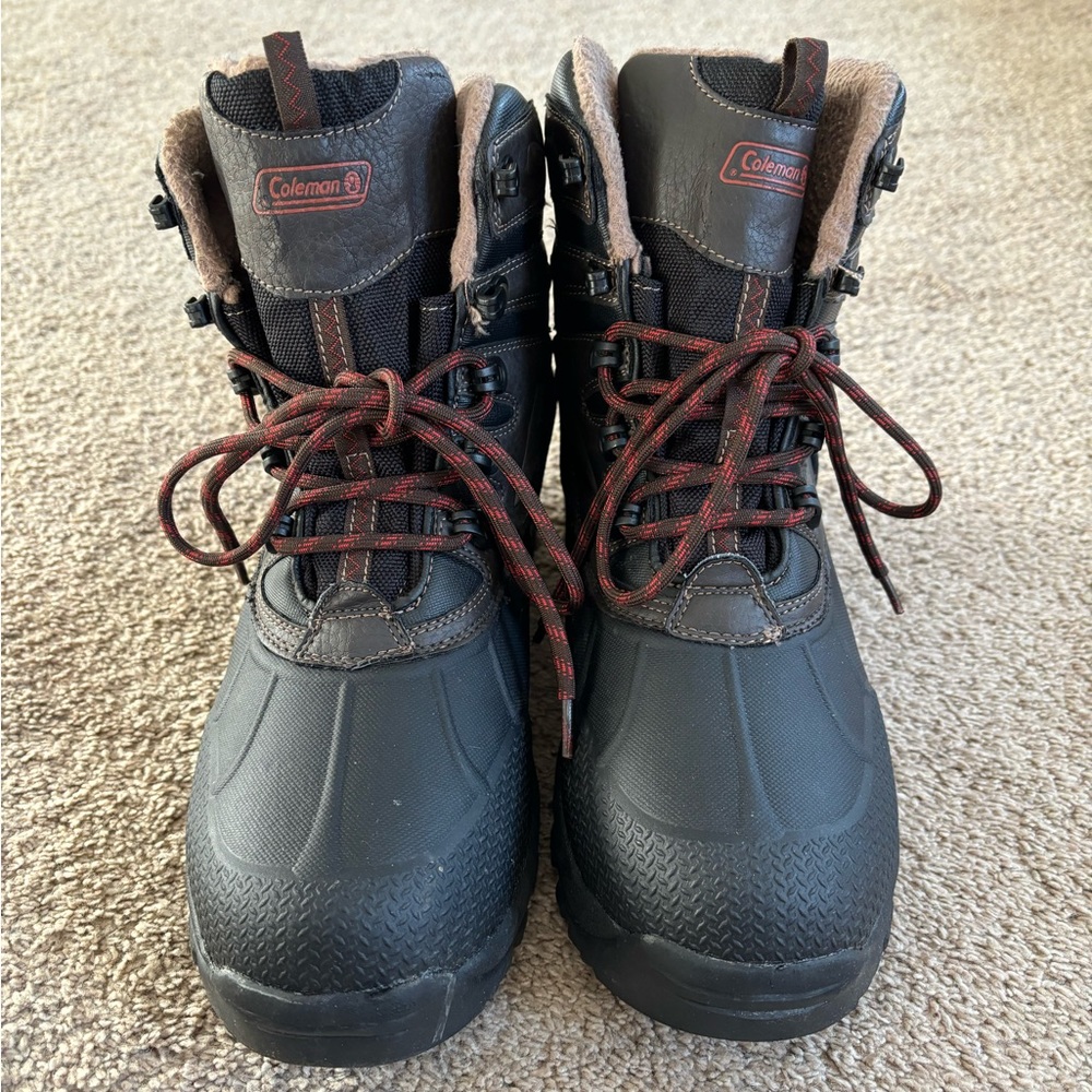 ✅SOLD Coleman Men’s Snow Boots